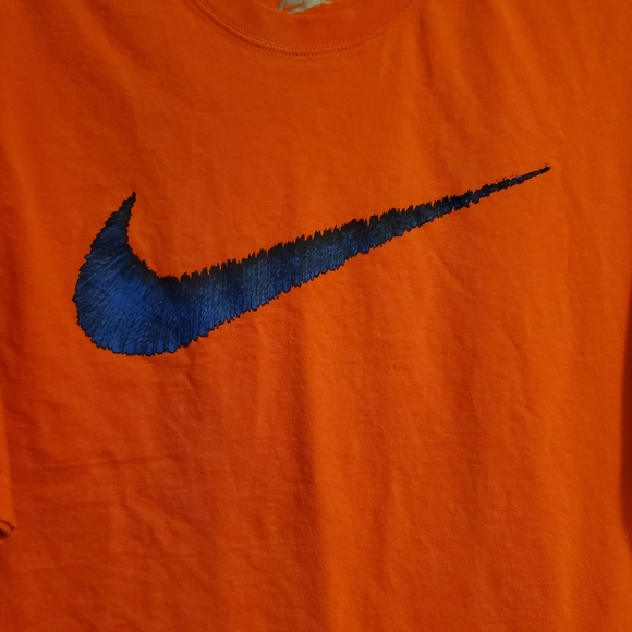 Nike t shirt - Picture 2 of 4